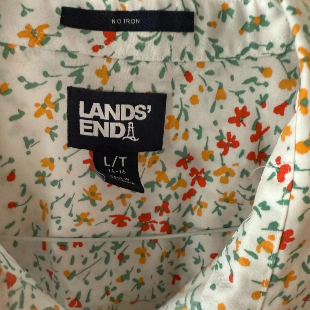 Land’s End No Iron blouse - Picture 2 of 2